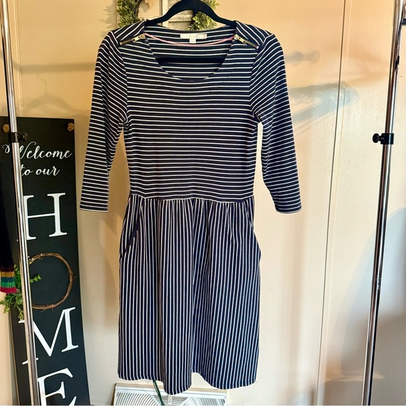 Boden Janie Day Striped Dress with shoulder zipper detail Size 8 - Picture 2 of 8